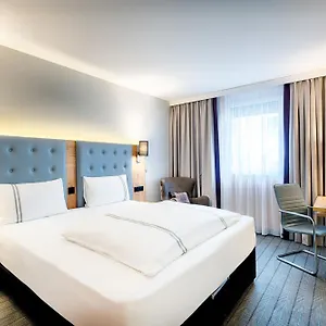 Premier Inn Lindau Λιντάου